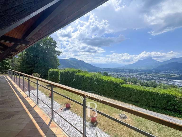 Propriété Chambéry - 4 chambres - 377m²