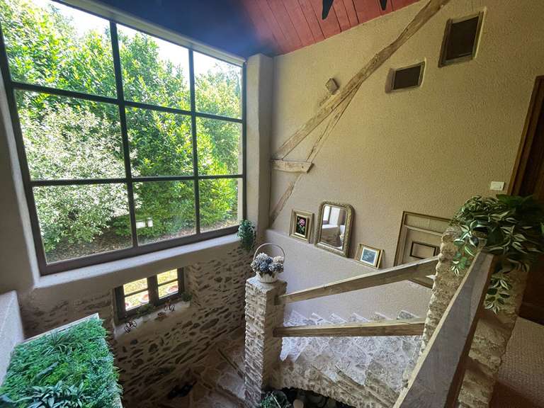 Maison Chamboulive - 6 chambres - 282m²