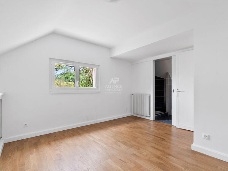 Maison Chambourcy - 5 chambres - 207m²