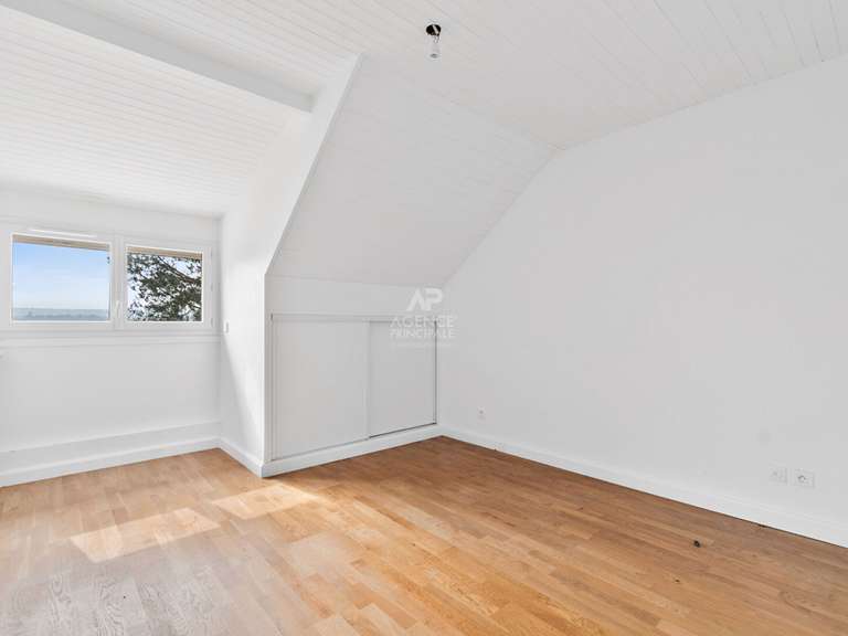 House Chambourcy - 5 bedrooms - 207m²