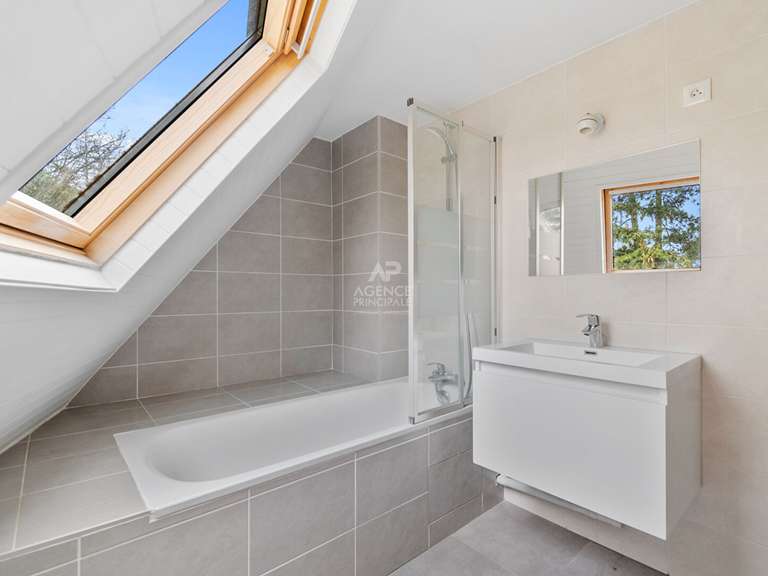 House Chambourcy - 5 bedrooms - 207m²