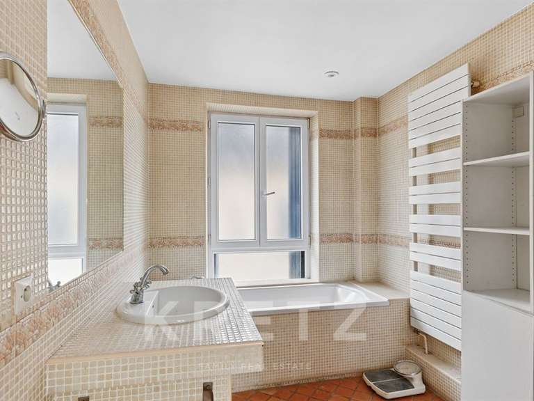 Maison Chambourcy - 4 chambres - 237m²