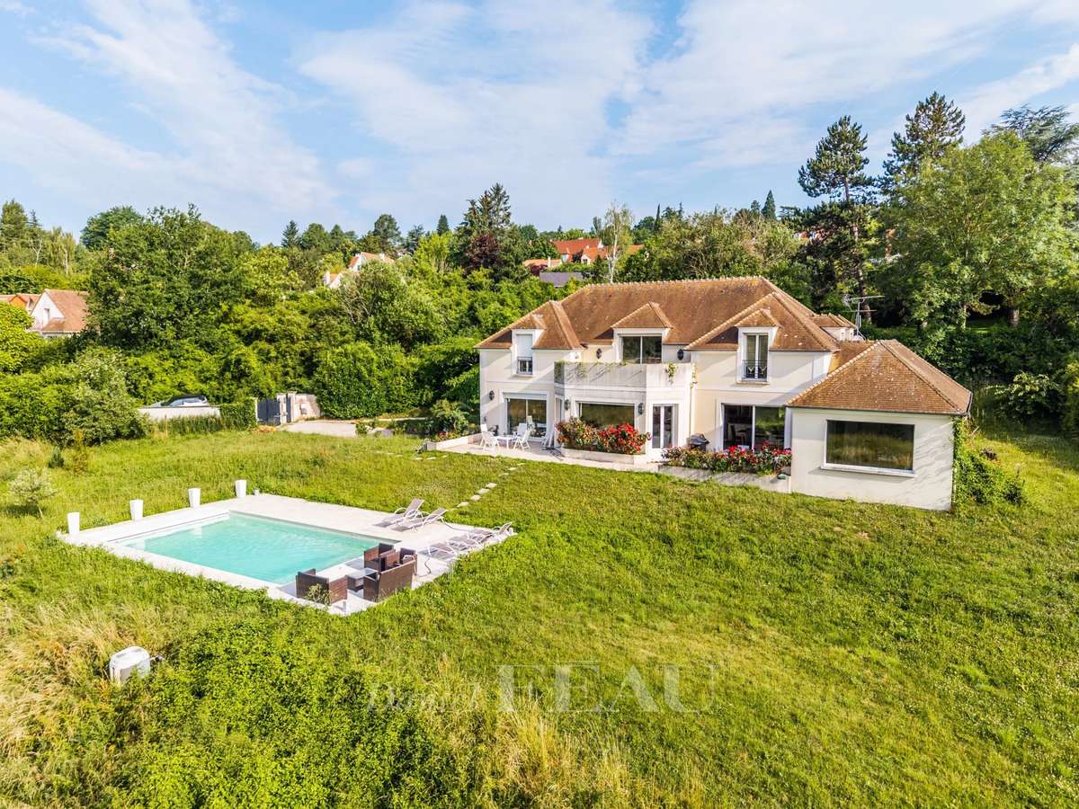 Maison Chambourcy