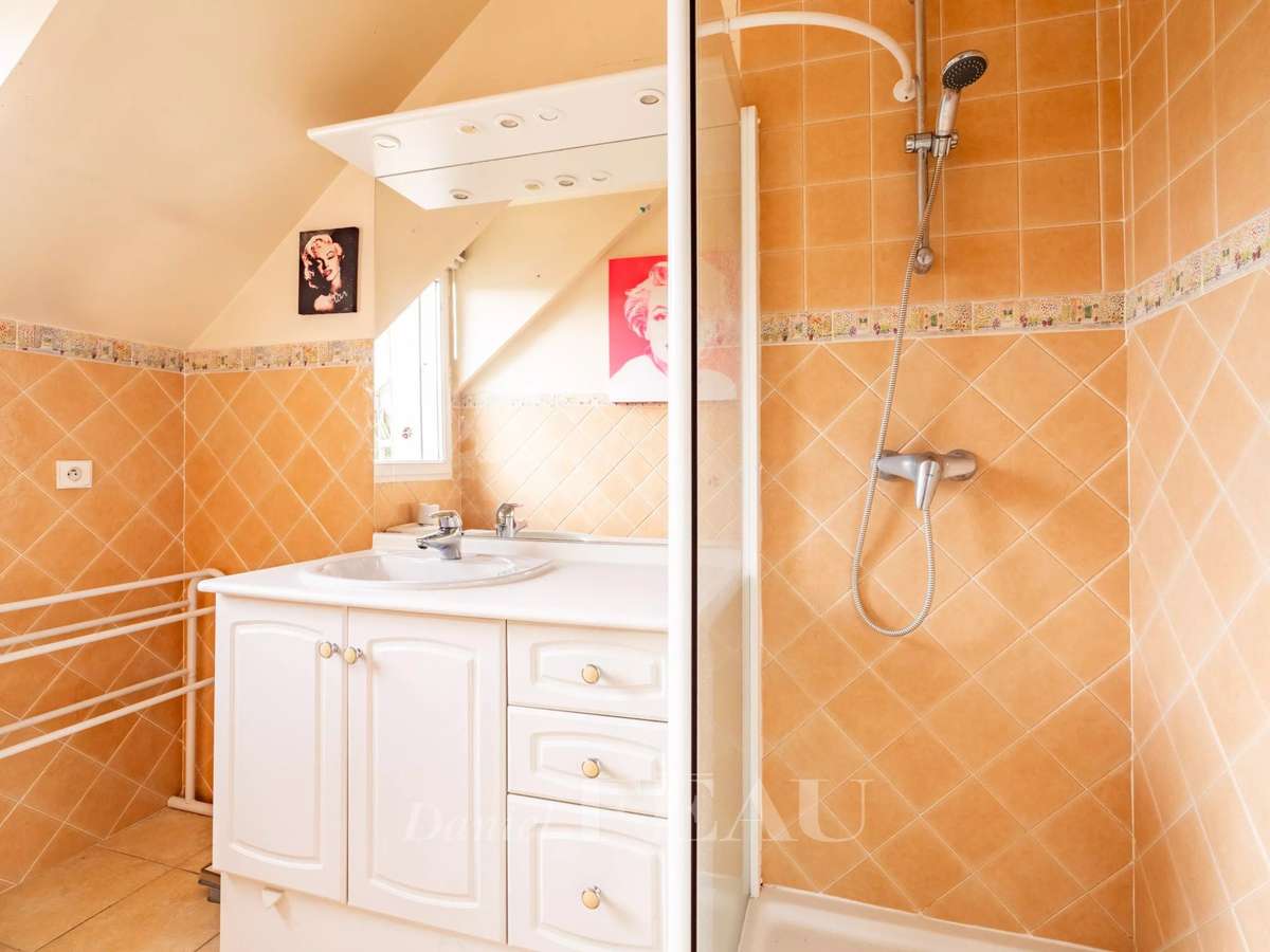 Maison Chambourcy
