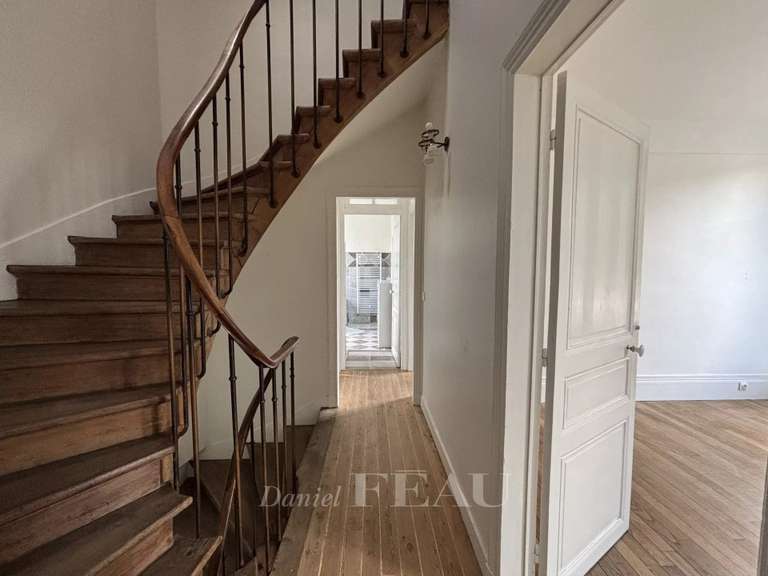 Maison Chambourcy - 4 chambres - 215m²