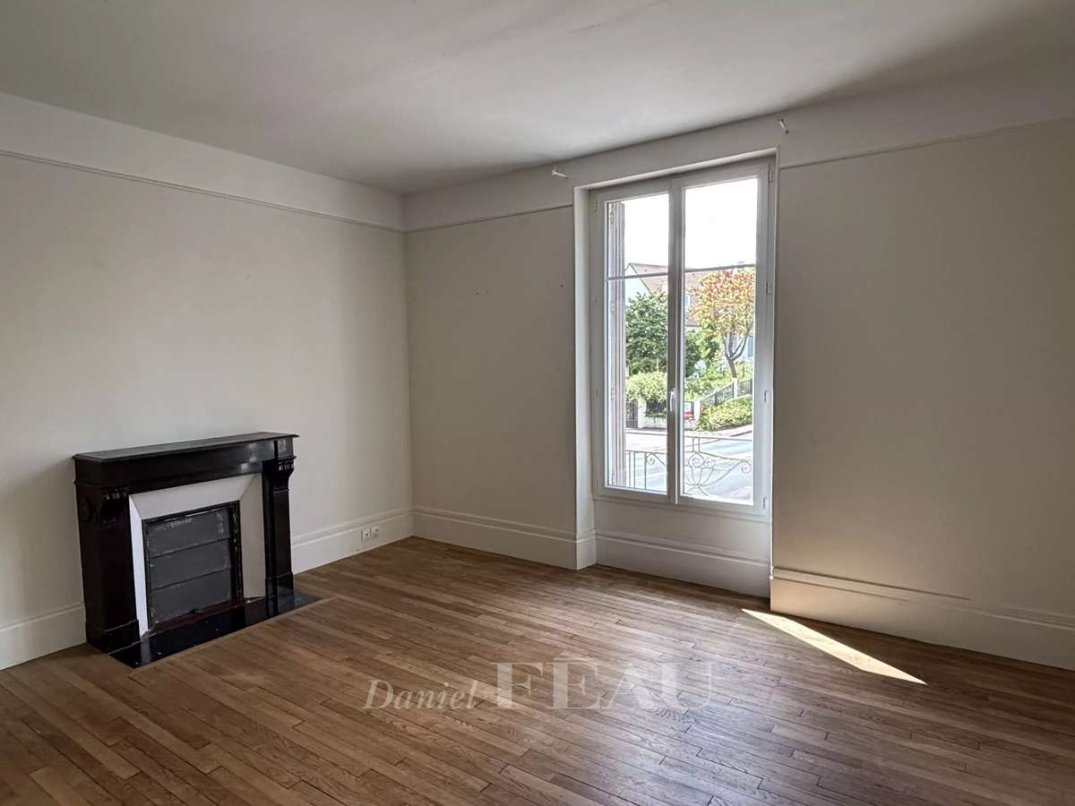 Maison Chambourcy