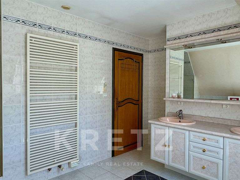 Maison Chambray-lès-Tours - 4 chambres - 395m²