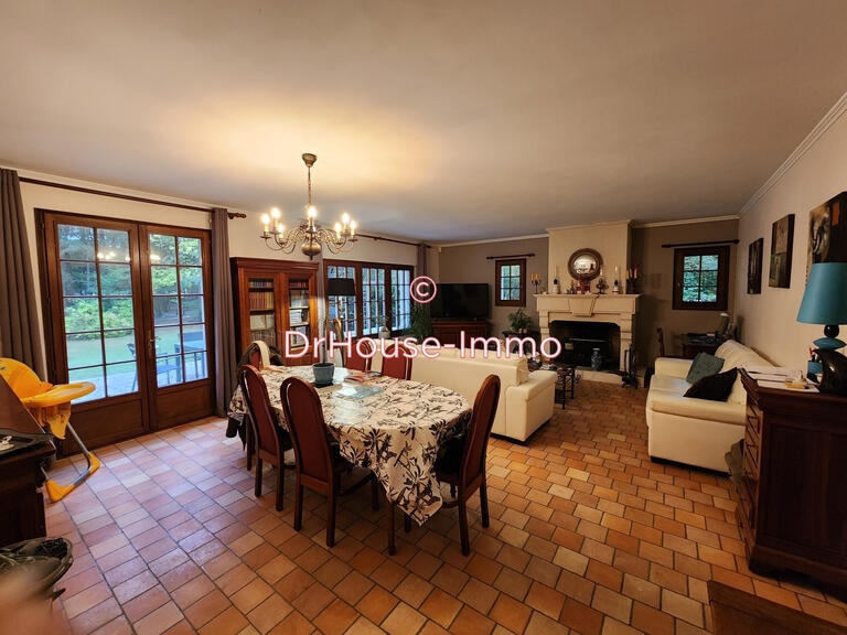 Villa Chambray-lès-Tours - 5 bedrooms - 185m²