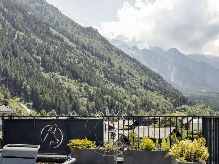 Apartment Chamonix-Mont-Blanc - 4 bedrooms - 171m²