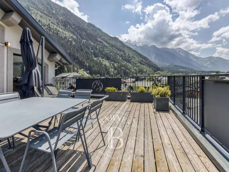 Apartment Chamonix-Mont-Blanc - 4 bedrooms - 171m²