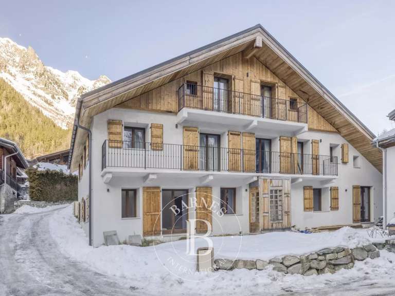 Apartment Chamonix-Mont-Blanc - 3 bedrooms - 135m²