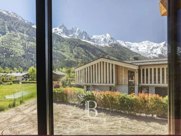 Chalet Chamonix-Mont-Blanc - 5 bedrooms - 286m²
