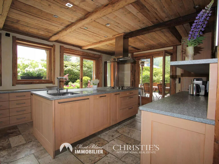Chalet Chamonix-Mont-Blanc - 5 bedrooms - 305m²