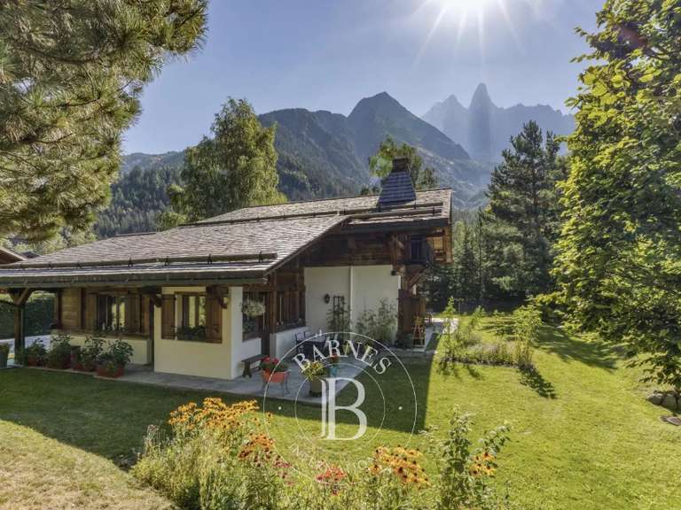 Chalet Chamonix-Mont-Blanc - 5 chambres - 323m²