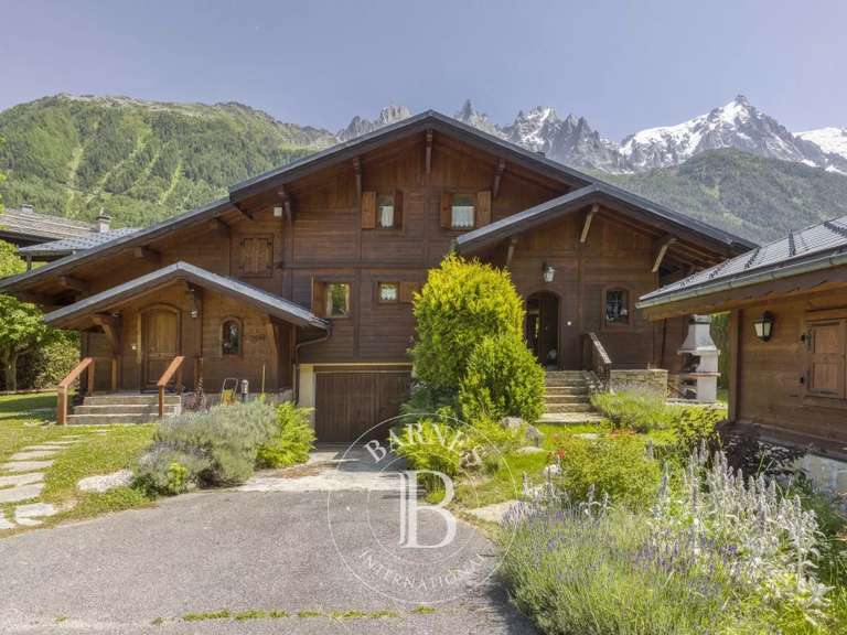 Chalet Chamonix-Mont-Blanc - 5 chambres - 226m²