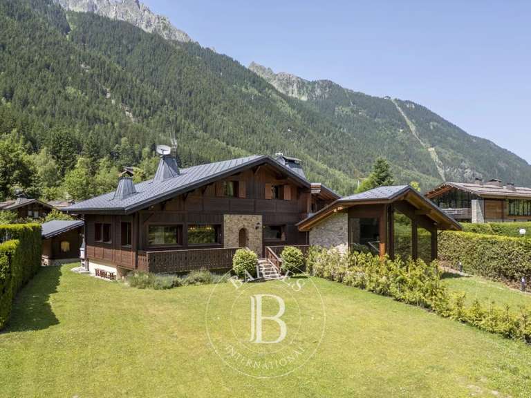 Chalet Chamonix-Mont-Blanc - 5 chambres - 226m²