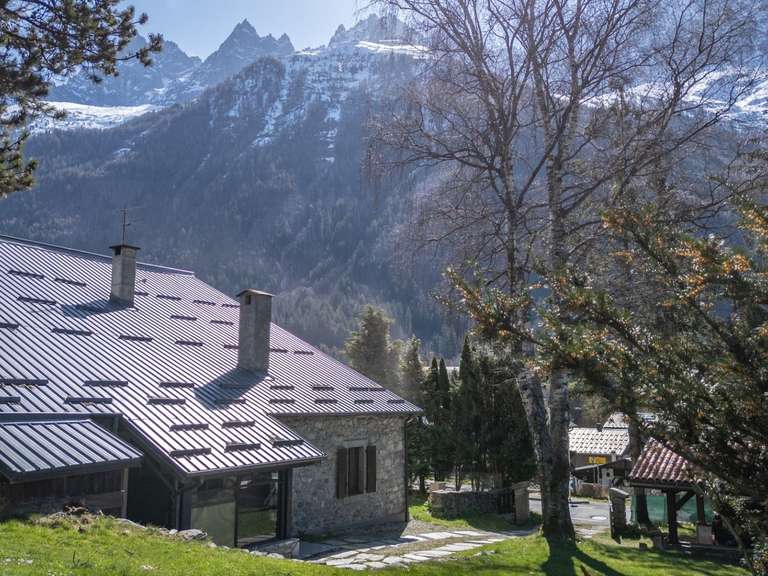 Chalet Chamonix-Mont-Blanc - 5 bedrooms - 239m²