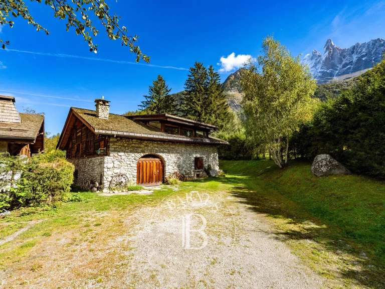Chalet Chamonix-Mont-Blanc - 5 chambres - 313m²