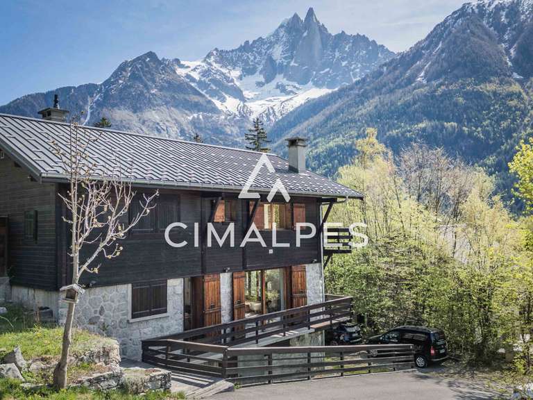 Chalet Chamonix-Mont-Blanc - 5 bedrooms - 195m²