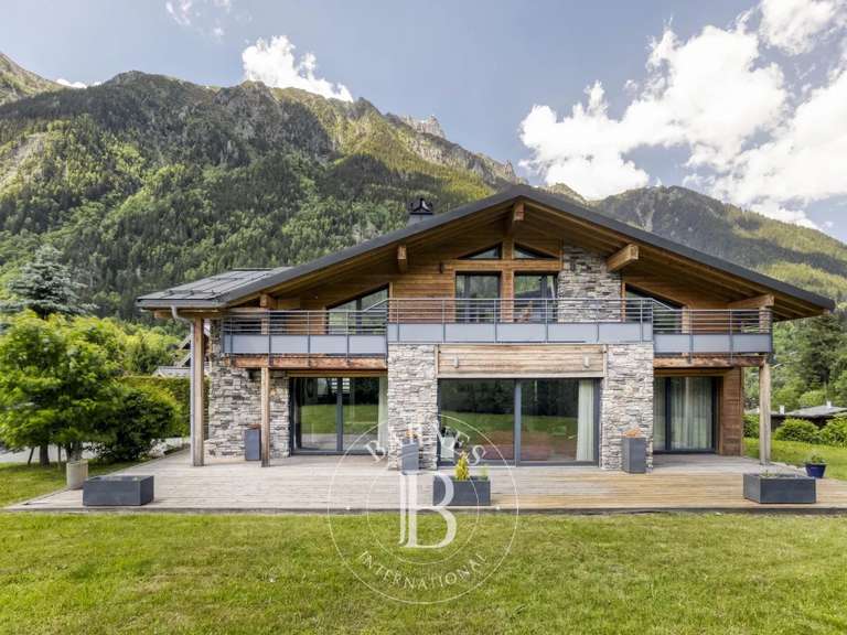 Chalet Chamonix-Mont-Blanc - 4 chambres - 244m²