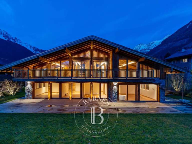 Chalet Chamonix-Mont-Blanc - 5 chambres - 571m²