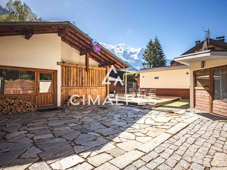 Maison Chamonix-Mont-Blanc - 9 chambres - 225m²
