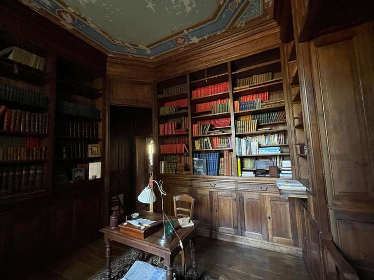 Château Champagnac-de-Belair - 13 chambres - 870m²