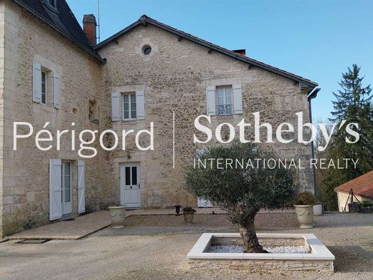 Maison Champagnac-de-Belair - 7 chambres - 550m²