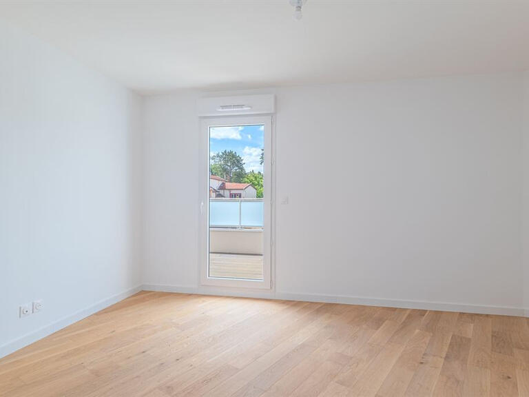 Apartment Champagne-au-Mont-d'Or - 3 bedrooms - 123m²