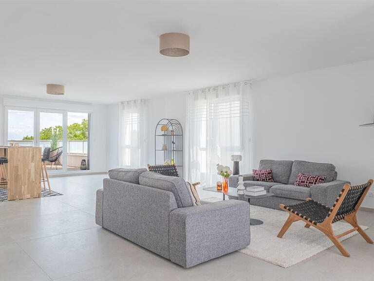 Apartment Champagne-au-Mont-d'Or - 3 bedrooms - 166m²