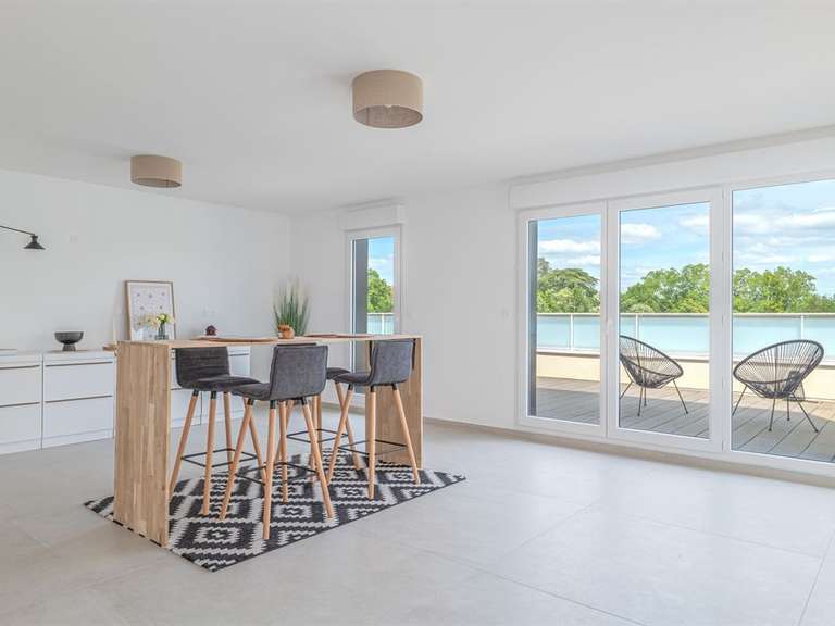 Apartment Champagne-au-Mont-d'Or - 3 bedrooms - 166m²