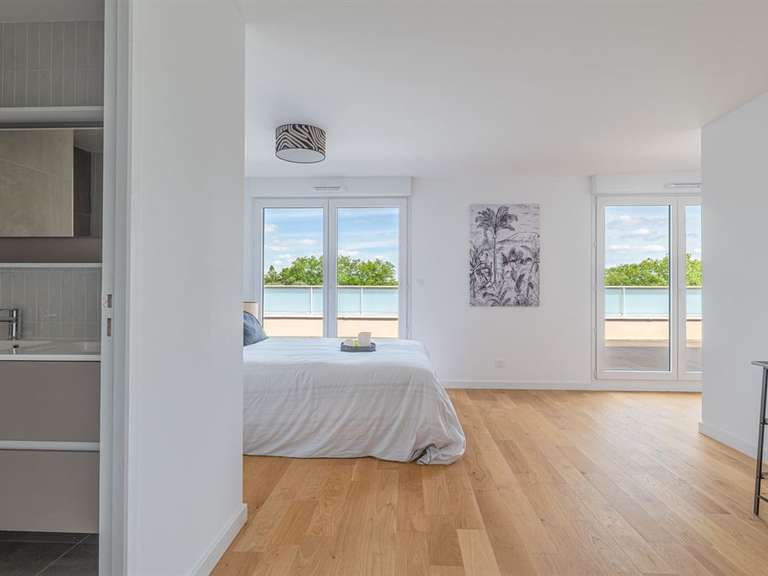 Apartment Champagne-au-Mont-d'Or - 3 bedrooms - 166m²