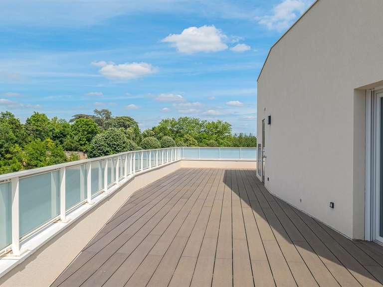 Apartment Champagne-au-Mont-d'Or - 3 bedrooms - 166m²