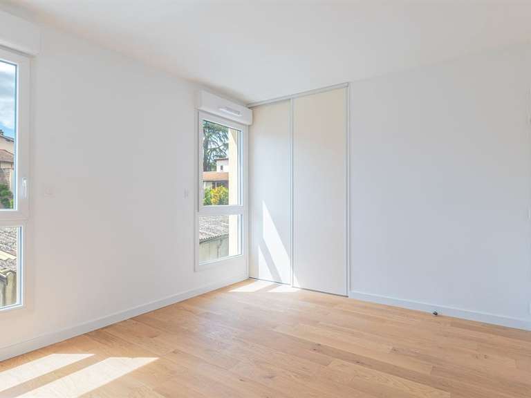 Apartment Champagne-au-Mont-d'Or - 3 bedrooms - 166m²