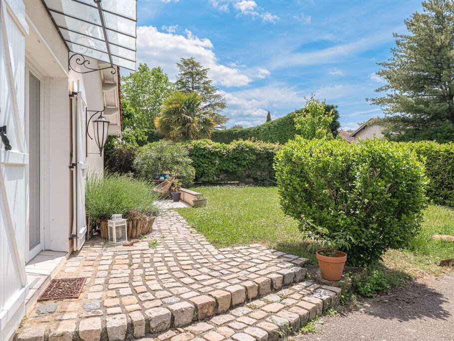 House Champagne-au-Mont-d'Or