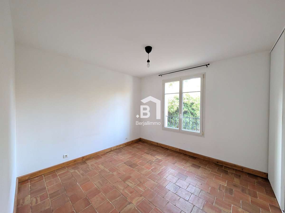 House Champagne-au-Mont-d'Or