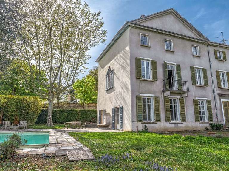 House Champagne-au-Mont-d'Or - 4 bedrooms - 265m²