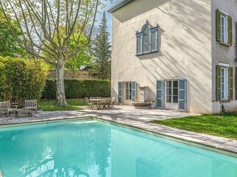 House Champagne-au-Mont-d'Or - 4 bedrooms - 265m²