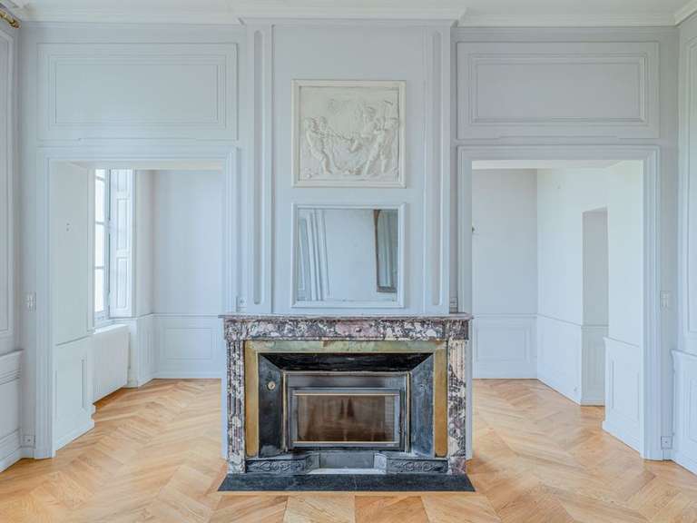 House Champagne-au-Mont-d'Or - 4 bedrooms - 265m²