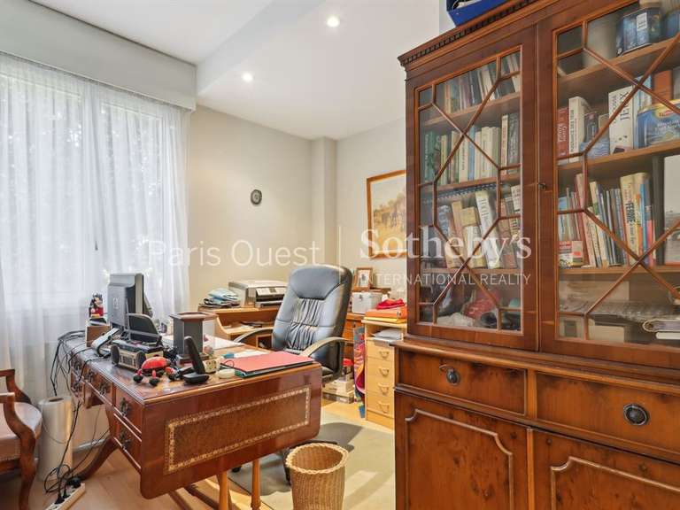 Maison Champigny-sur-Marne - 4 chambres - 409m²