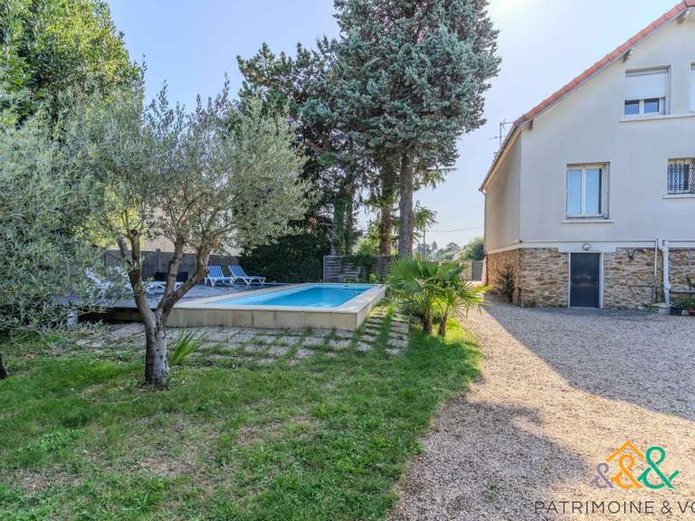 Maison Champigny-sur-Marne - 4 chambres - 150m²