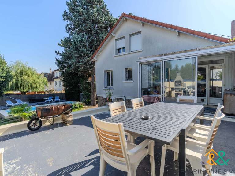 Maison Champigny-sur-Marne - 4 chambres - 150m²