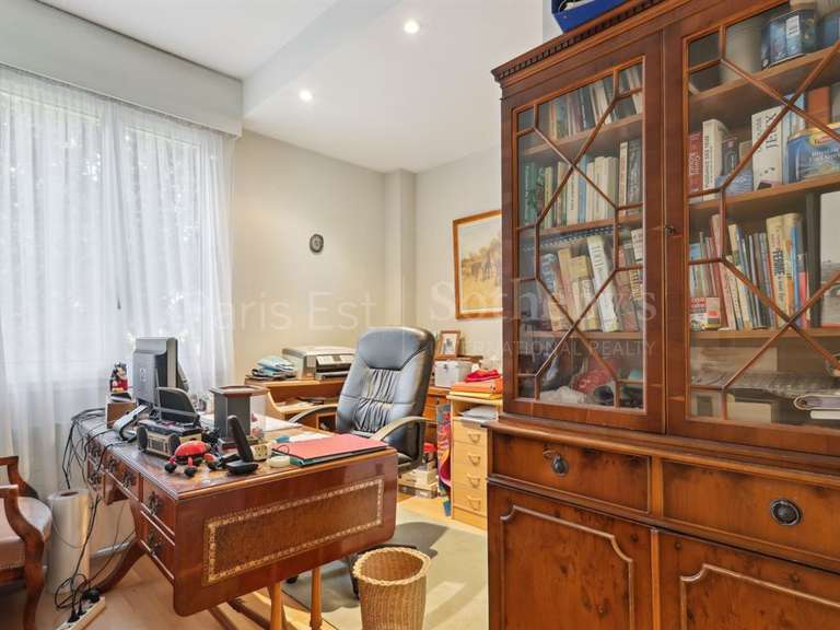 Maison Champigny-sur-Marne - 4 chambres - 409m²