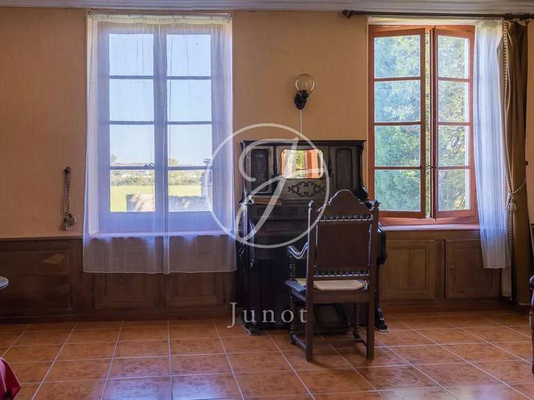 House Champvert - 5 bedrooms - 250m²