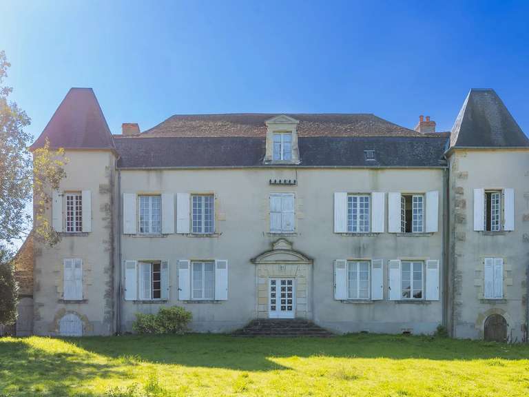 House Champvert - 5 bedrooms - 250m²