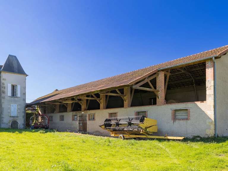 House Champvert - 5 bedrooms - 250m²