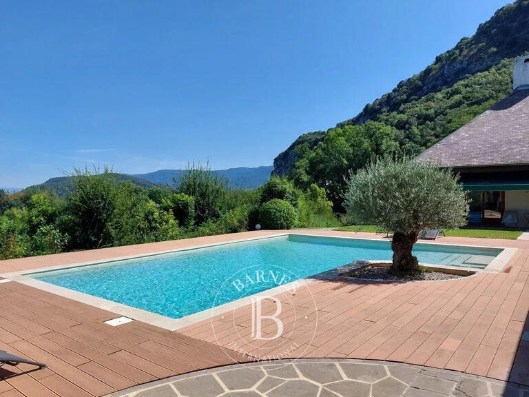Maison Chanaz - 7 chambres - 304m²