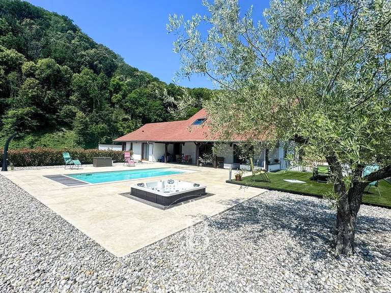 Maison Chanaz - 4 chambres - 289m²