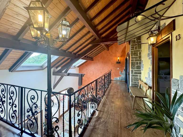 Maison Chanaz - 4 chambres - 289m²