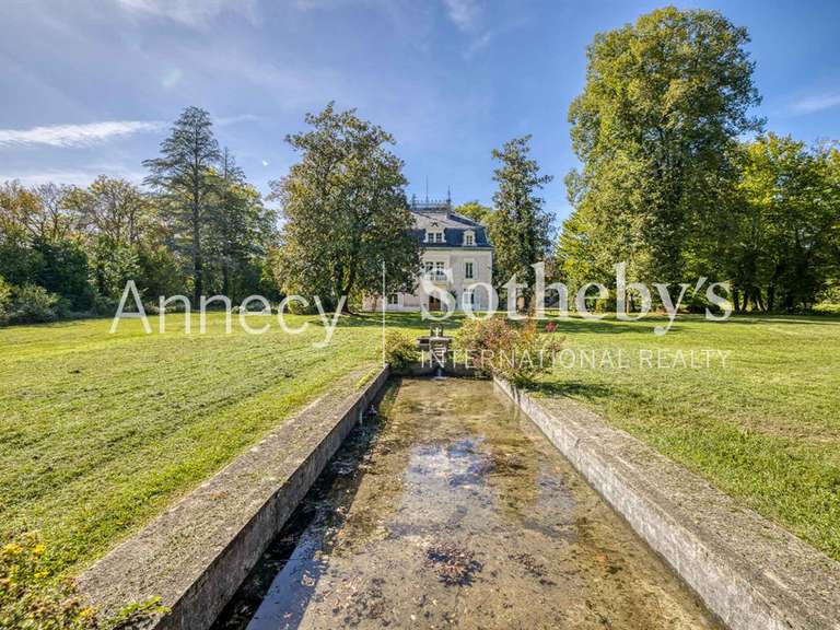 Maison Chanaz - 10 chambres - 467m²